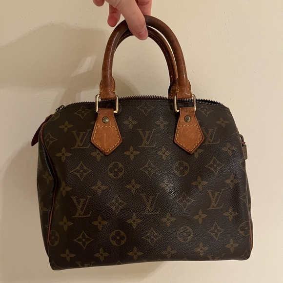 Louis Vuitton Handbags - Authentic Louis Vuitton Monogram Speedy 25